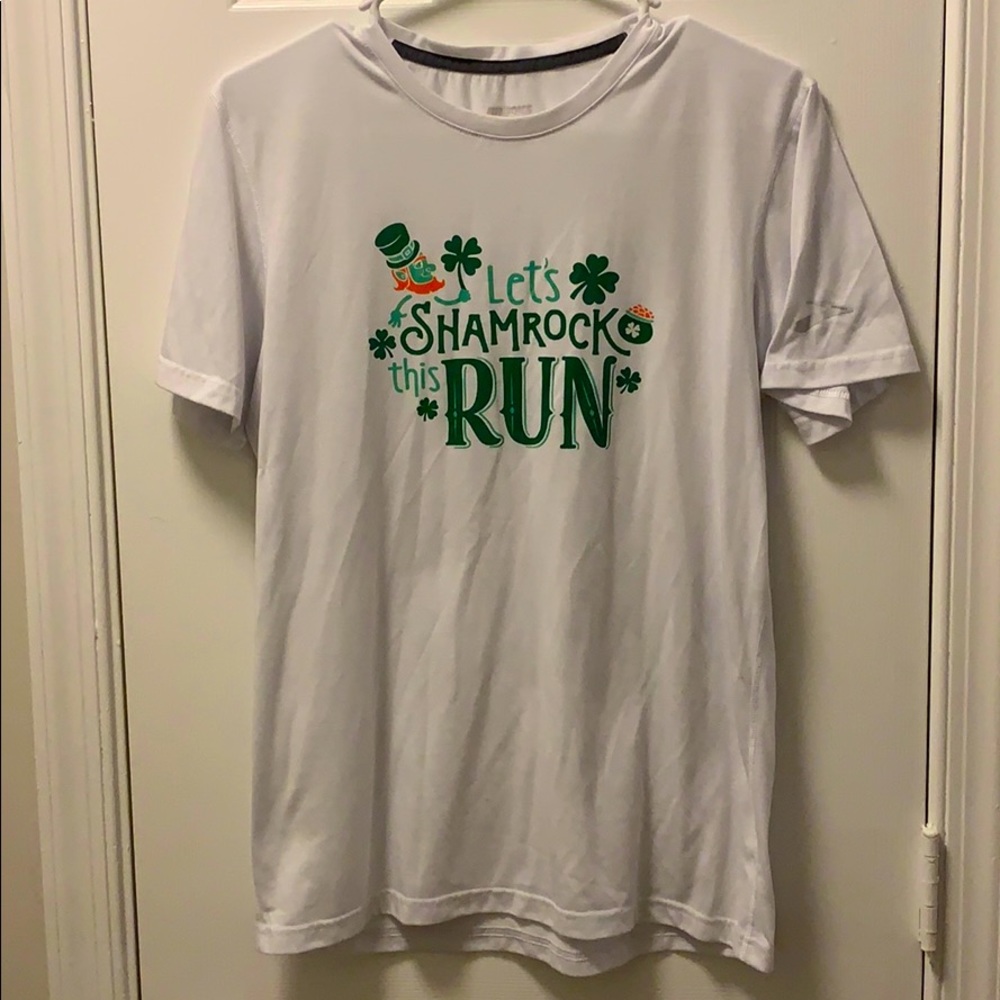 Brooks “Let’s Shamrock this Run” Small Men’s Shirt